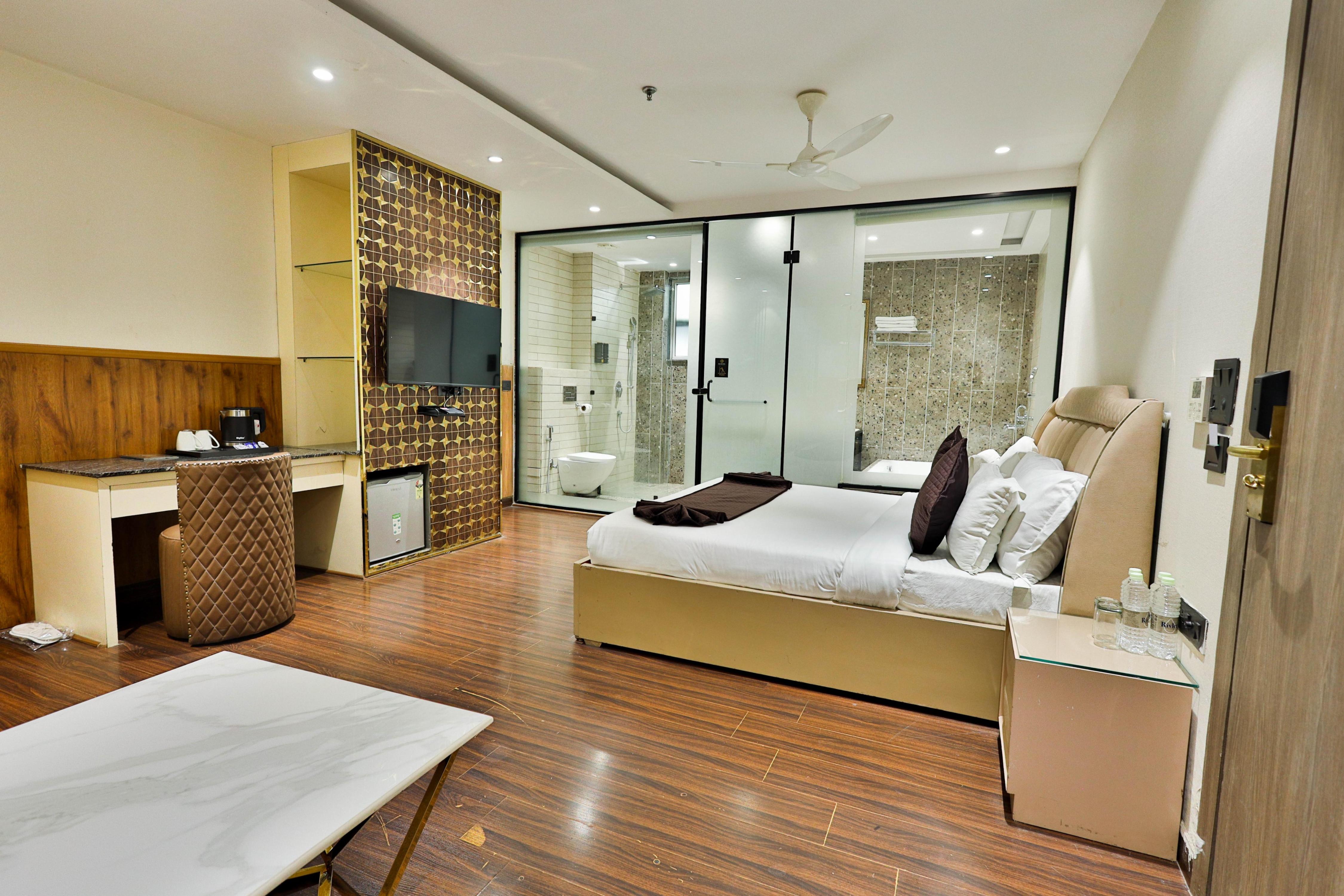 Clay Inn Hotels, Paschim Vihar Room Type - Suite Room