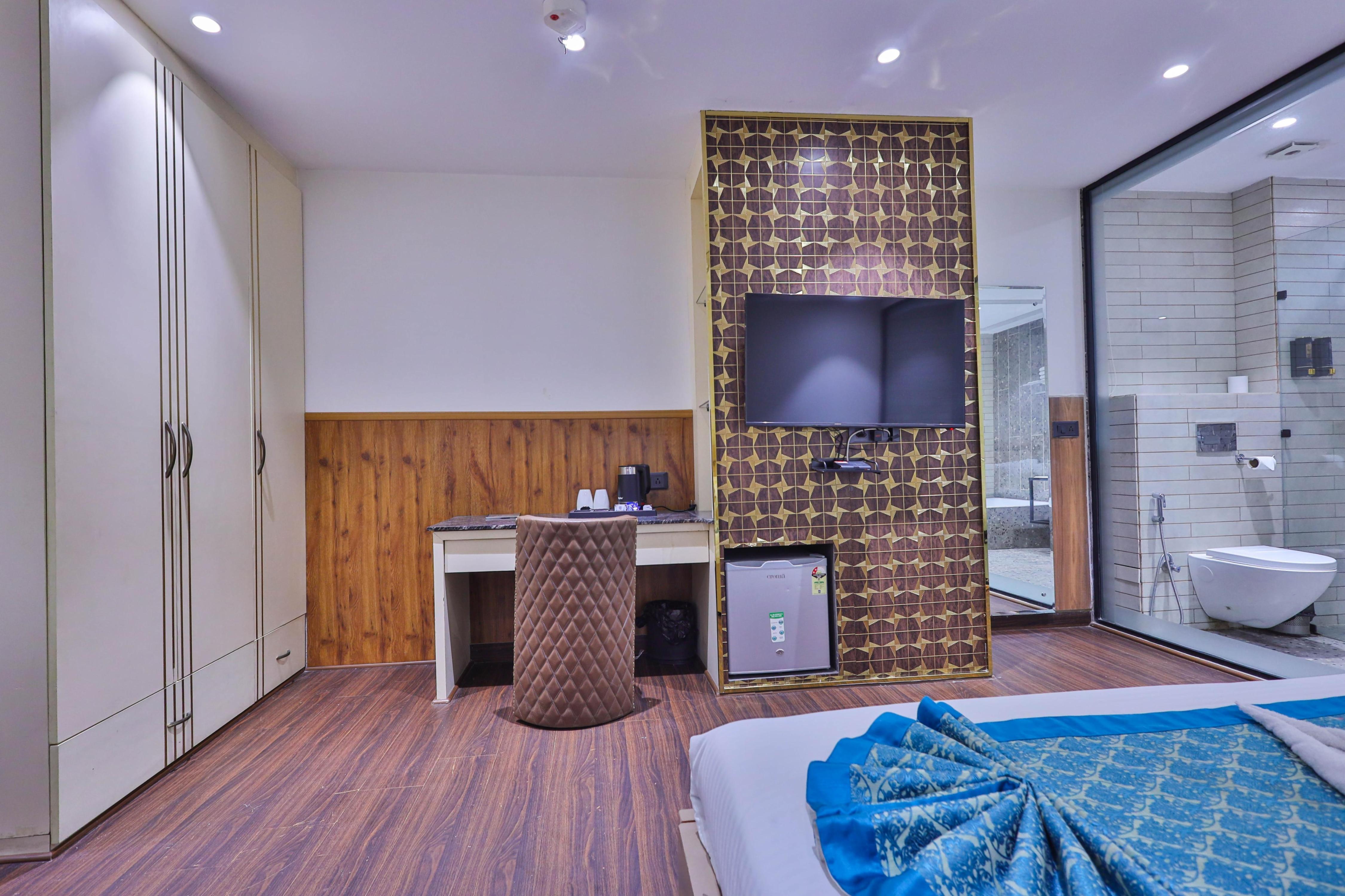 Clay Inn Hotels, Paschim Vihar - Tap to explore photos