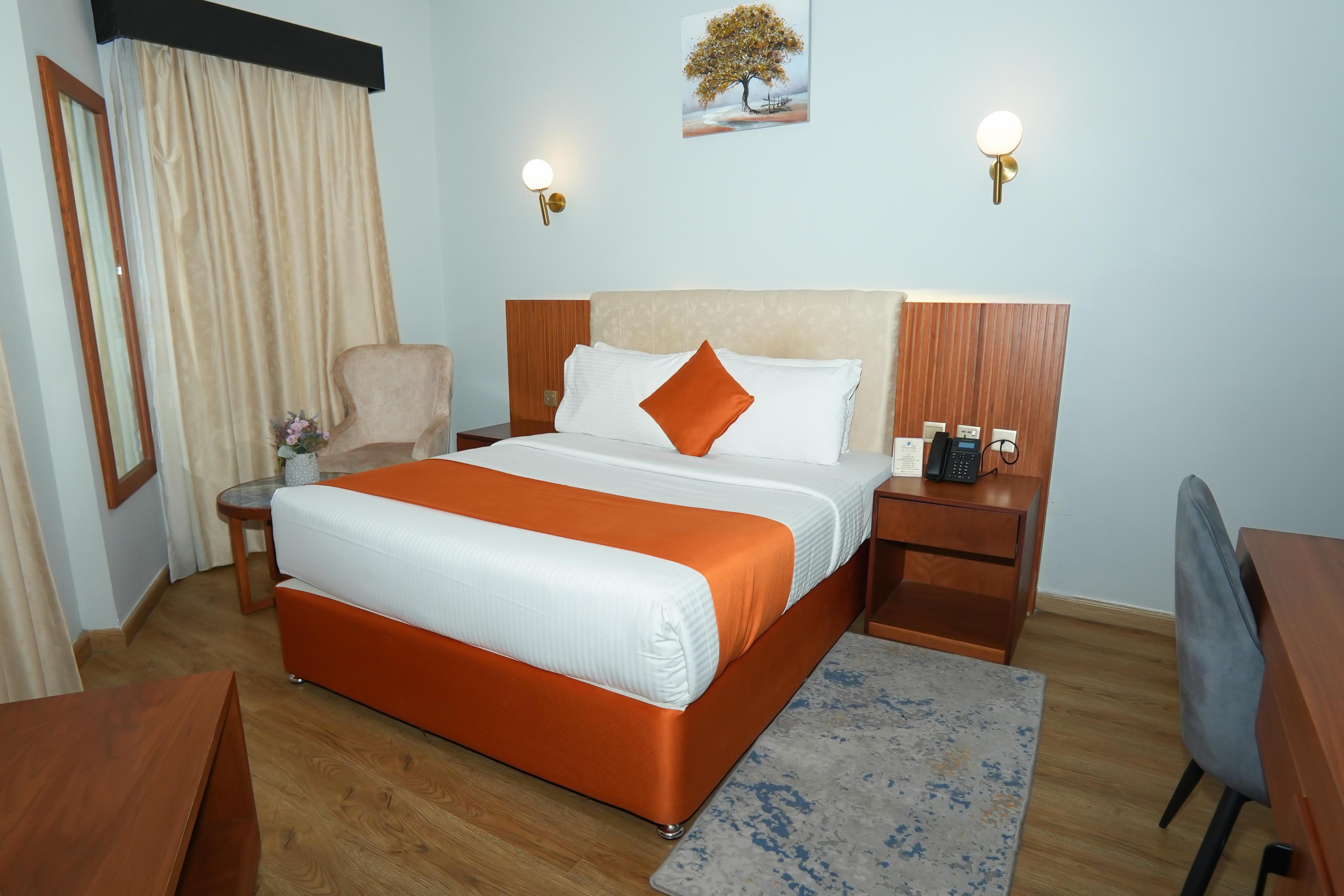 Concorde Palace Hotel Bur Dubai - Tap to explore photos