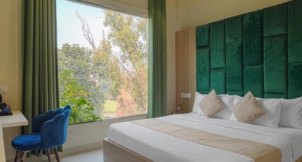 Hotel Global Inn (1 min. walk to Golden Temple) Room Type - Luxury Room With Jallianwala Bagh View Hotel Global Inn (1 min. walk to Golden Temple) Room Type - Luxury Room With Jallianwala Bagh View