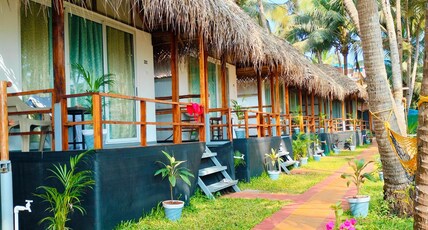 Agonda Beach Chalets Room Type - Partial Sea View Cottage