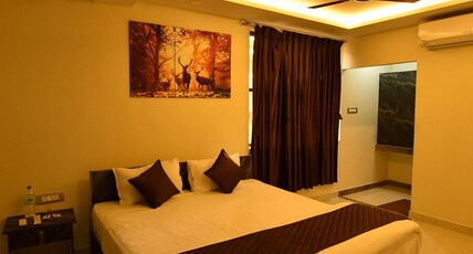Sri Vijay Balaji Mahal Room Type - Super Deluxe Room