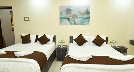 Sri Vijay Balaji Mahal Room Type - Family Suite Room