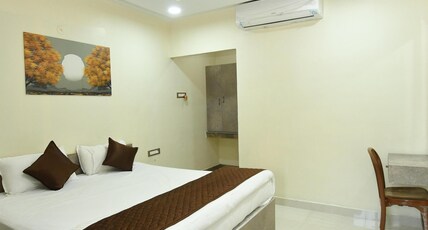 Sri Vijay Balaji Mahal Room Type - Deluxe Room