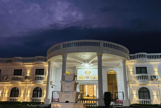HOTEL NILKANTH PALAC