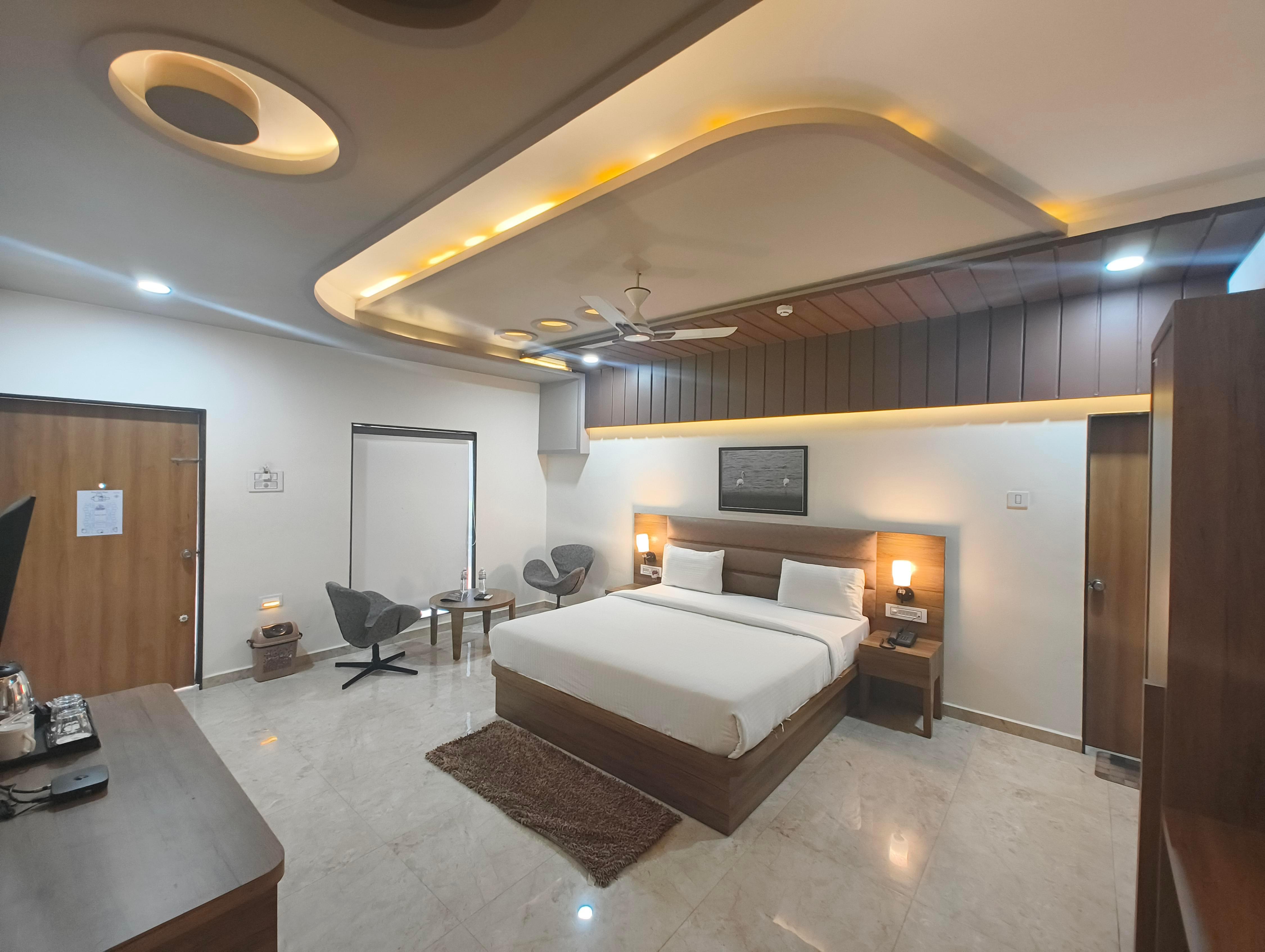 Flamingo Club & Resort (Just 3 km away from Una-Diu Checkpost) - Tap to explore photos