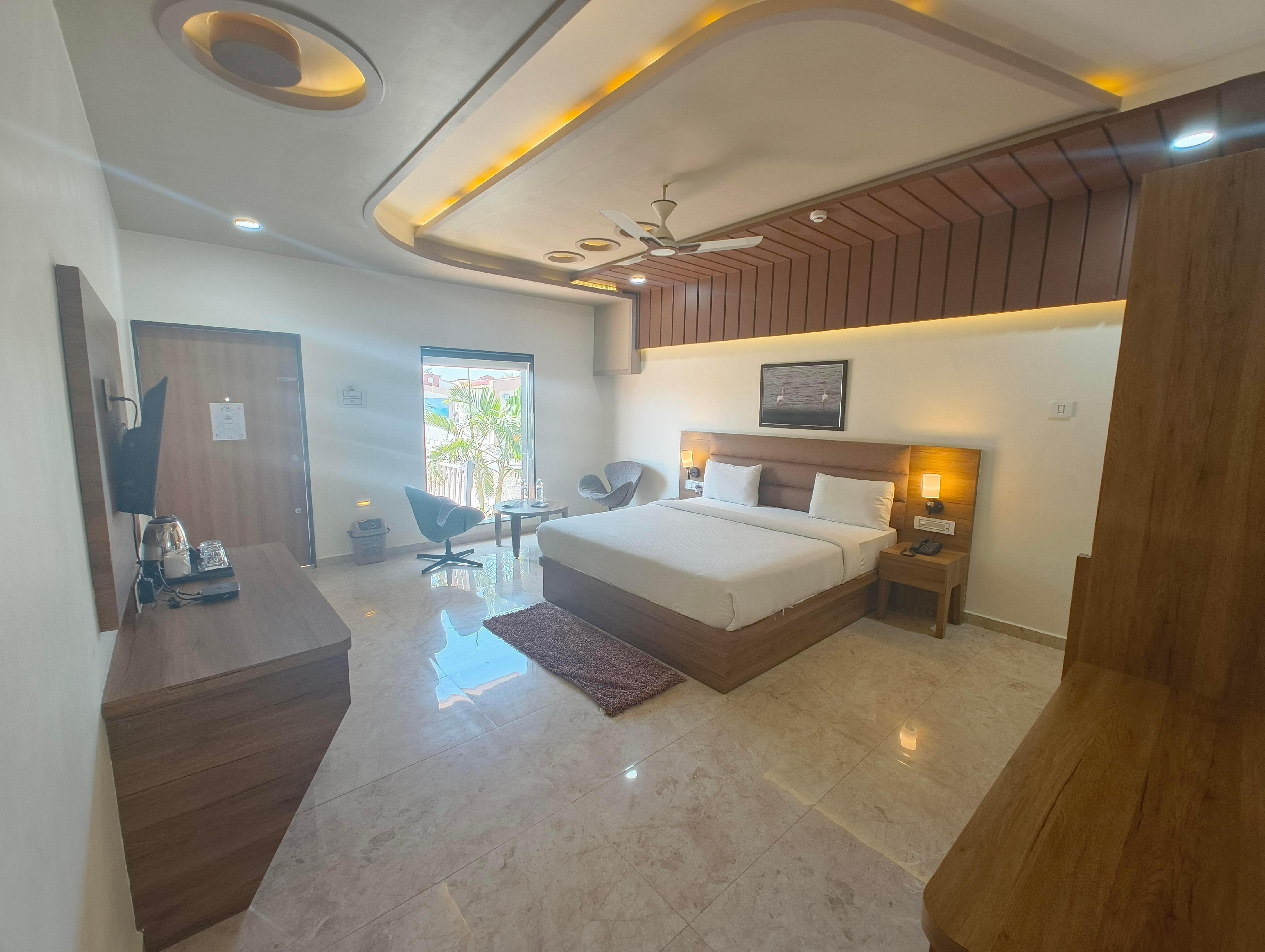 Flamingo Club & Resort (Just 3 km away from Una-Diu Checkpost) - Tap to explore photos