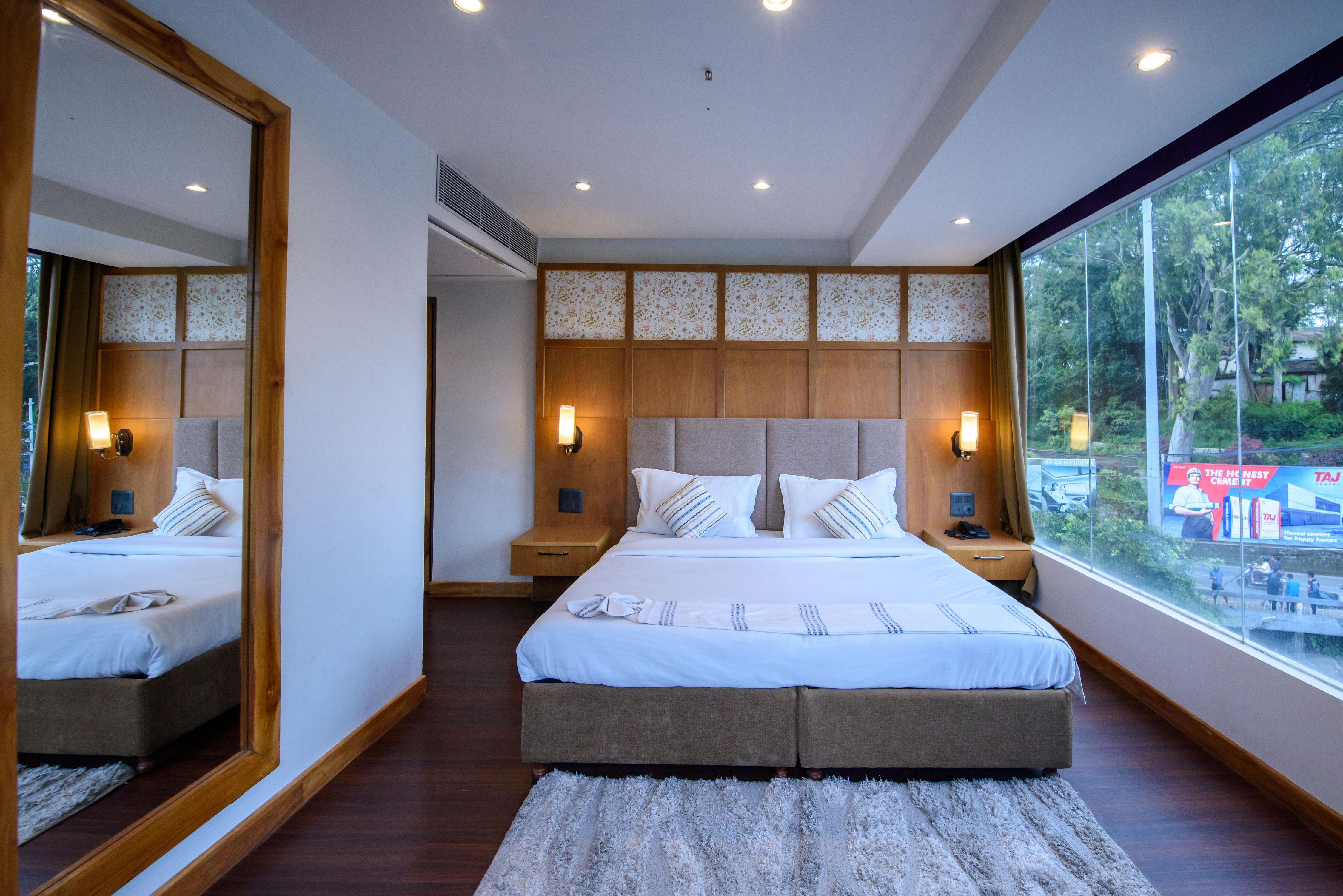 Emerald Hotel Room Type - Executive Superior