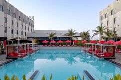 Maani Muscat Hotel and Suites