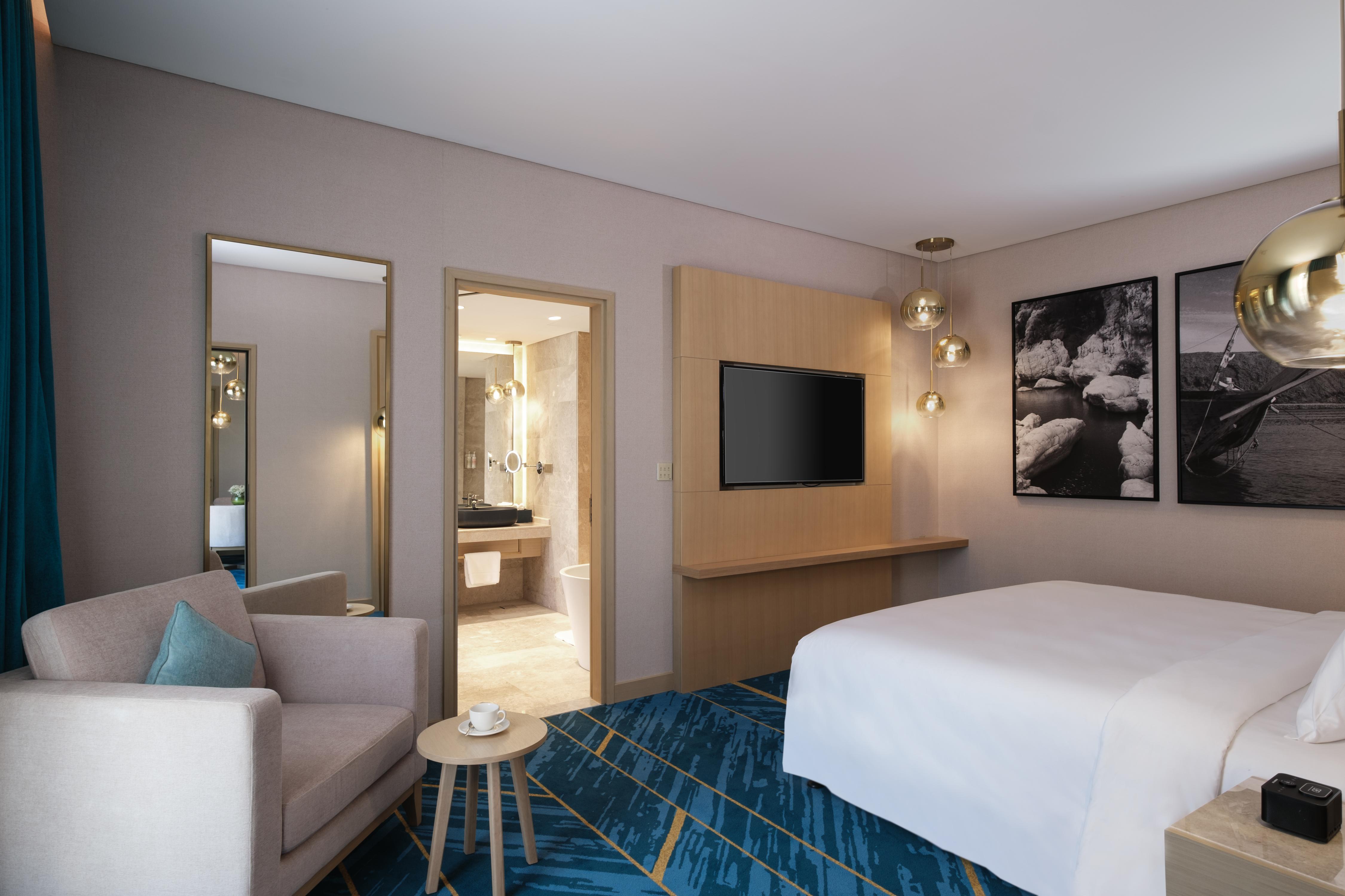 Maani Muscat Hotel and Suites - Tap to explore photos