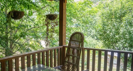 Aloha Riverside Room Type - Single Bedroom Chalet C3