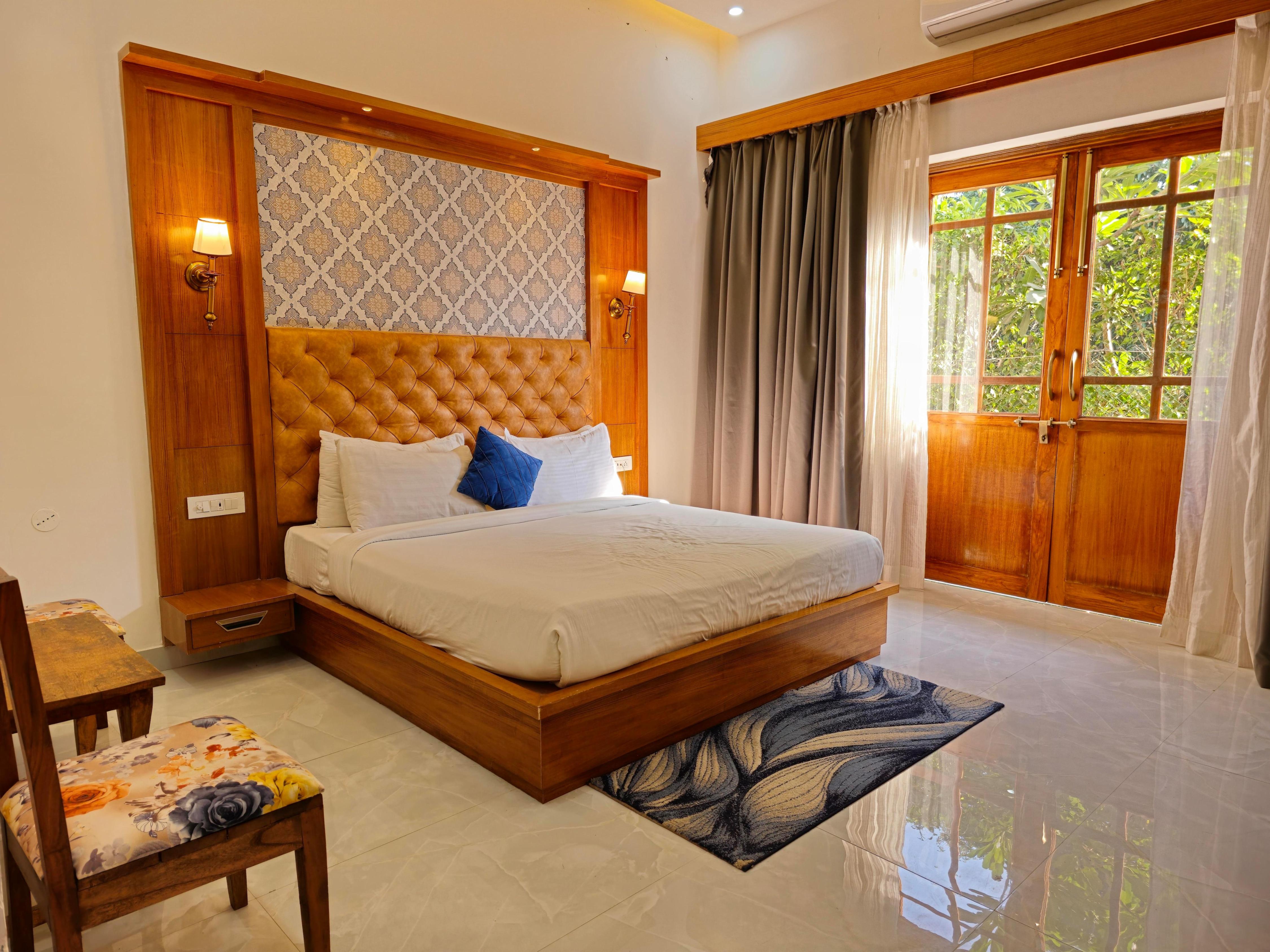 Yellow Tail by Puggles Resorts Room Type - Deluxe King Room with Garden View