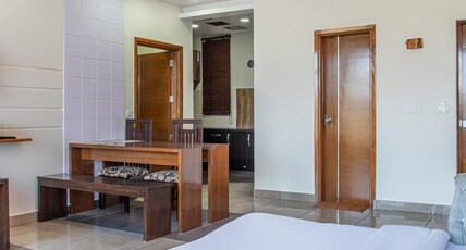 Valley Homz Kasauli Room Type - Yuvraj Suite