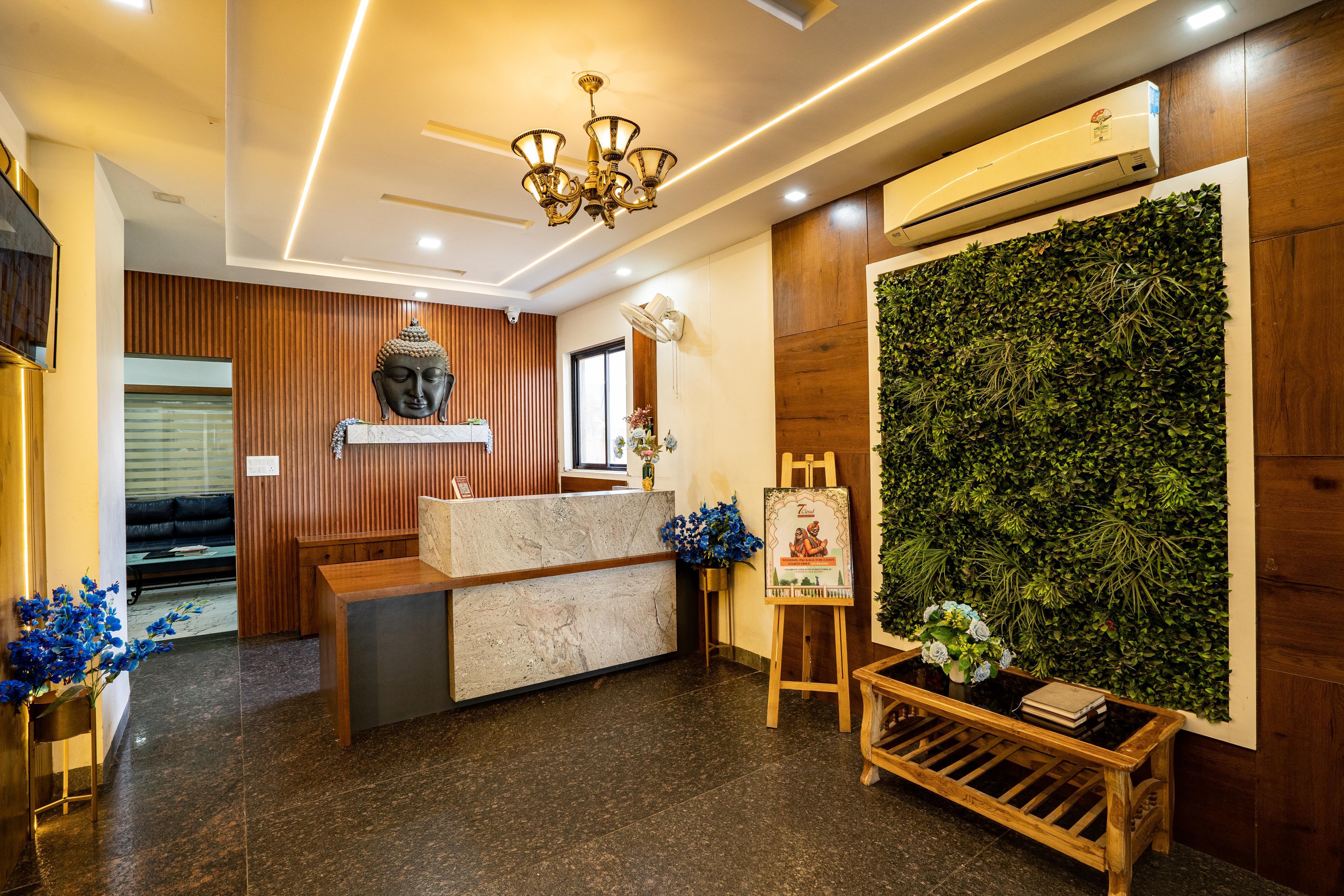 Aceotel Resort 7th Cloud, Indore