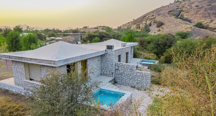 Clarks Safari Jawai Room Type - Luxury Cottage room with Plunge Pool and King Bed Clarks Safari Jawai Room Type - Luxury Cottage room with Plunge Pool and King Bed