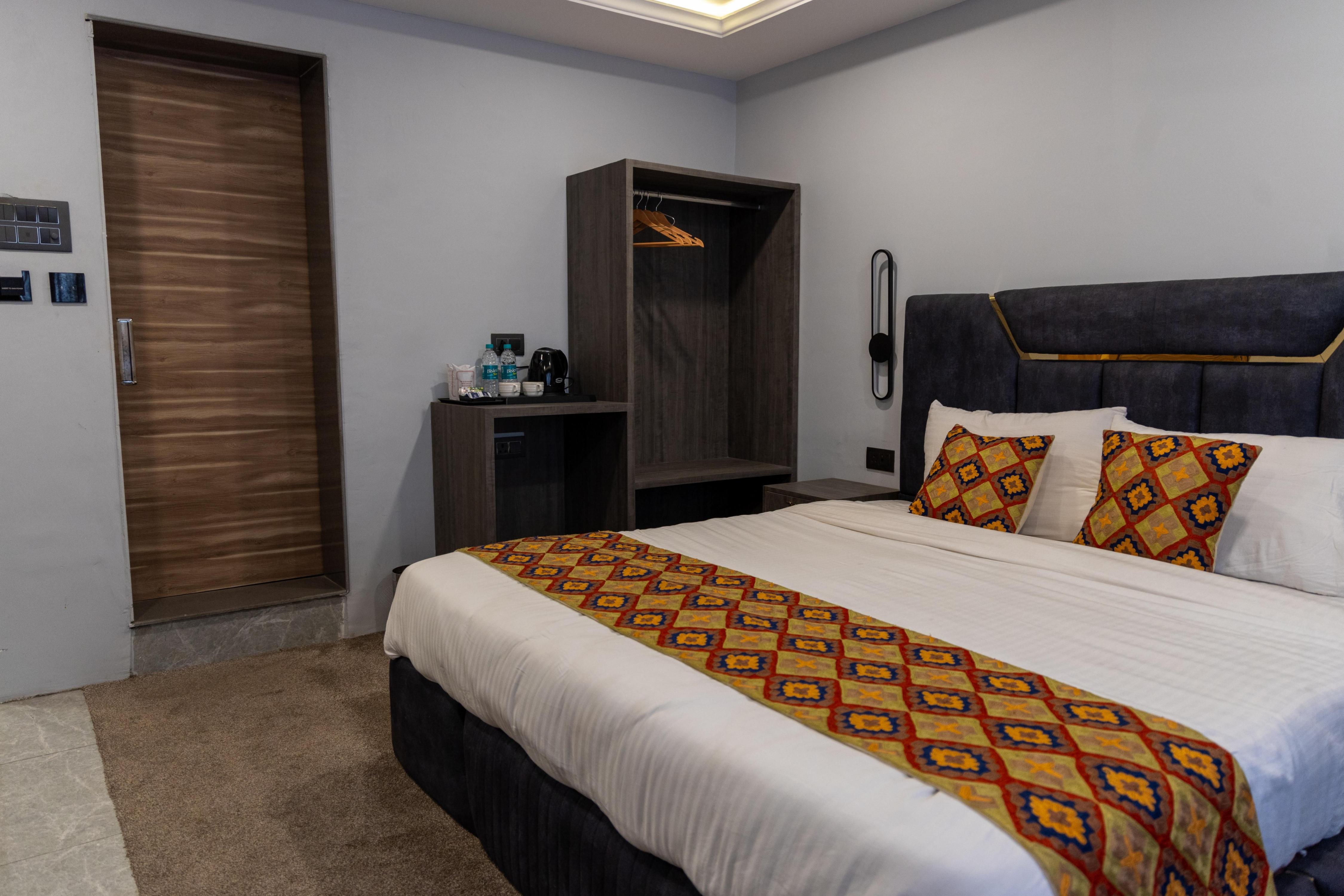 Bali Guest House - Tap to explore photos