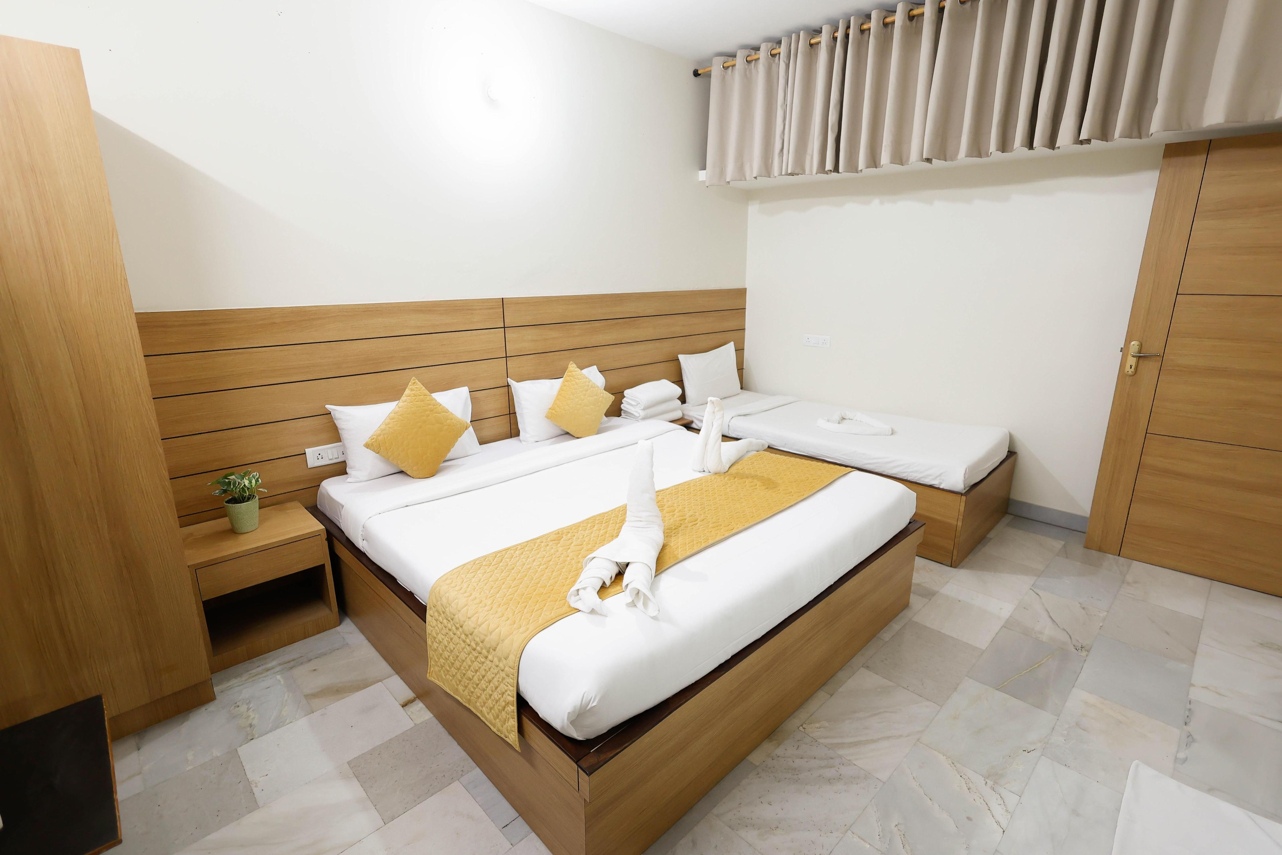 Balaji | Entire 2 BHK Apartment - Tap to explore photos