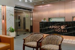 Apricot Hotel Motera