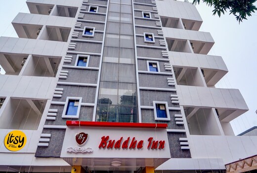 Itsy Hotels Buddha Inn