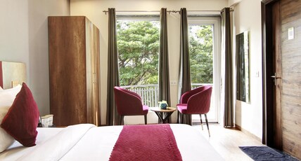 Saltstayz Select - Huda City Center Room Type - Superior Room with Balcony Saltstayz Select - Huda City Center Room Type - Superior Room with Balcony