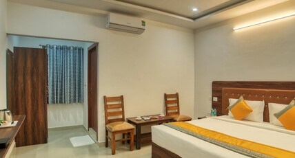 Visa Inn Bangalore Airport Room Type - Standard King Room Visa Inn Bangalore Airport Room Type - Standard King Room