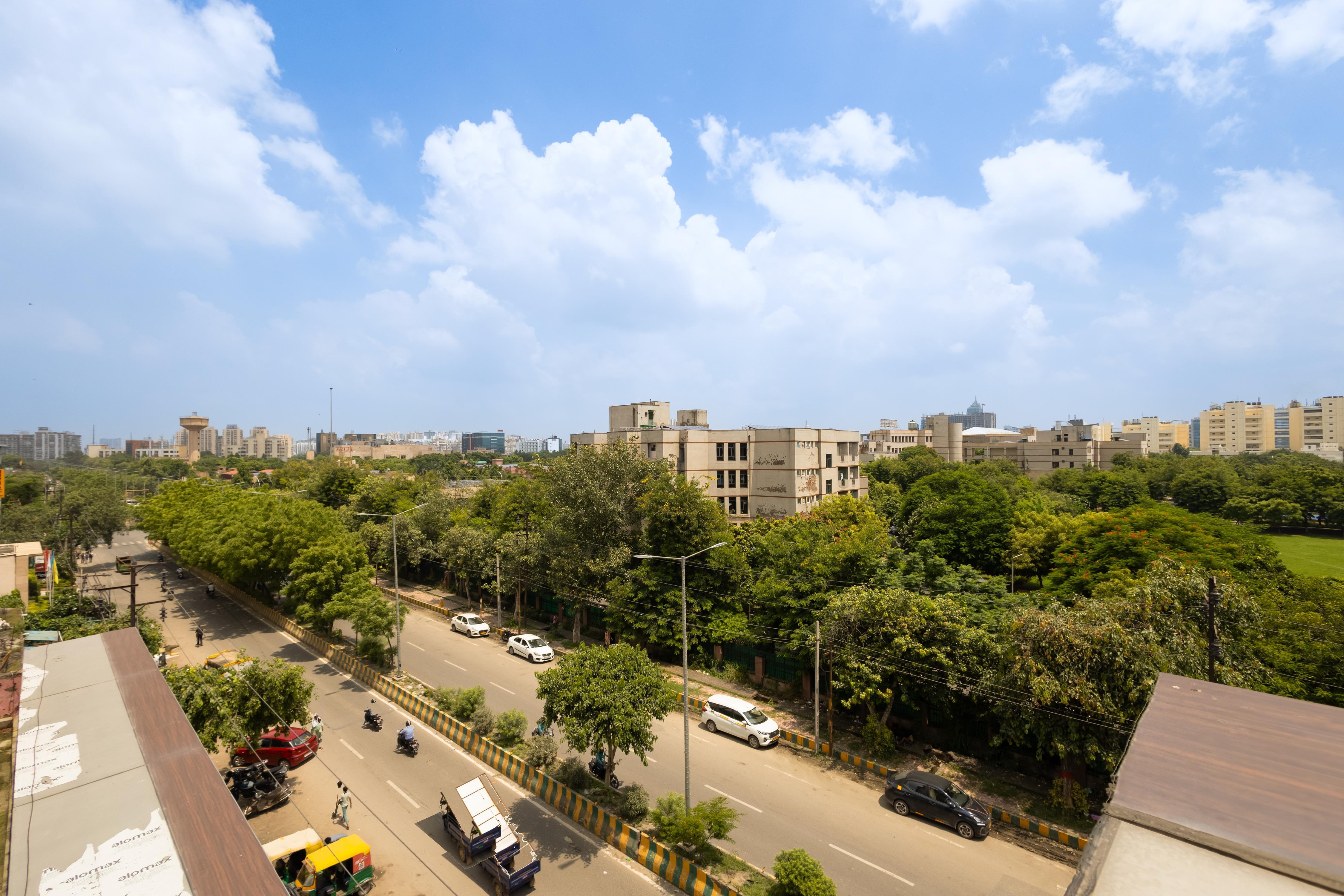 Sarla Hotel Inn - Tap to explore photos