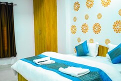 Hotel Abode inn Opp Yashobhoomi