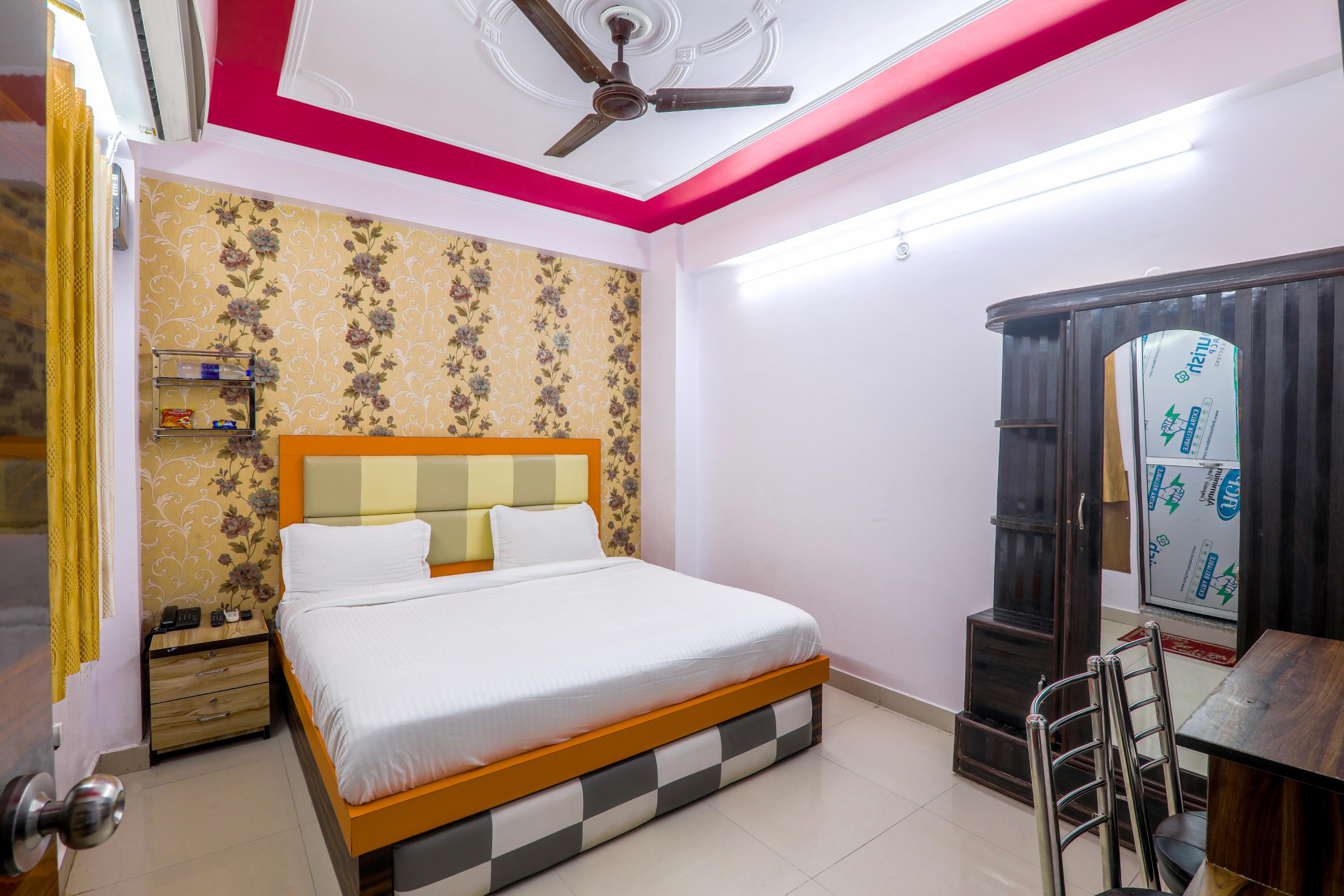 Hotel RK Grand Lucknow