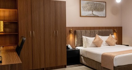 Vogo Grand Hotel Room Type - Deluxe Room Exclusive Vogo Grand Hotel Room Type - Deluxe Room Exclusive