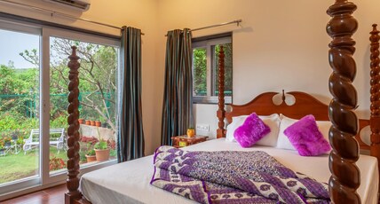 SaffronStays Horizon 360 Room Type - Bedroom 1