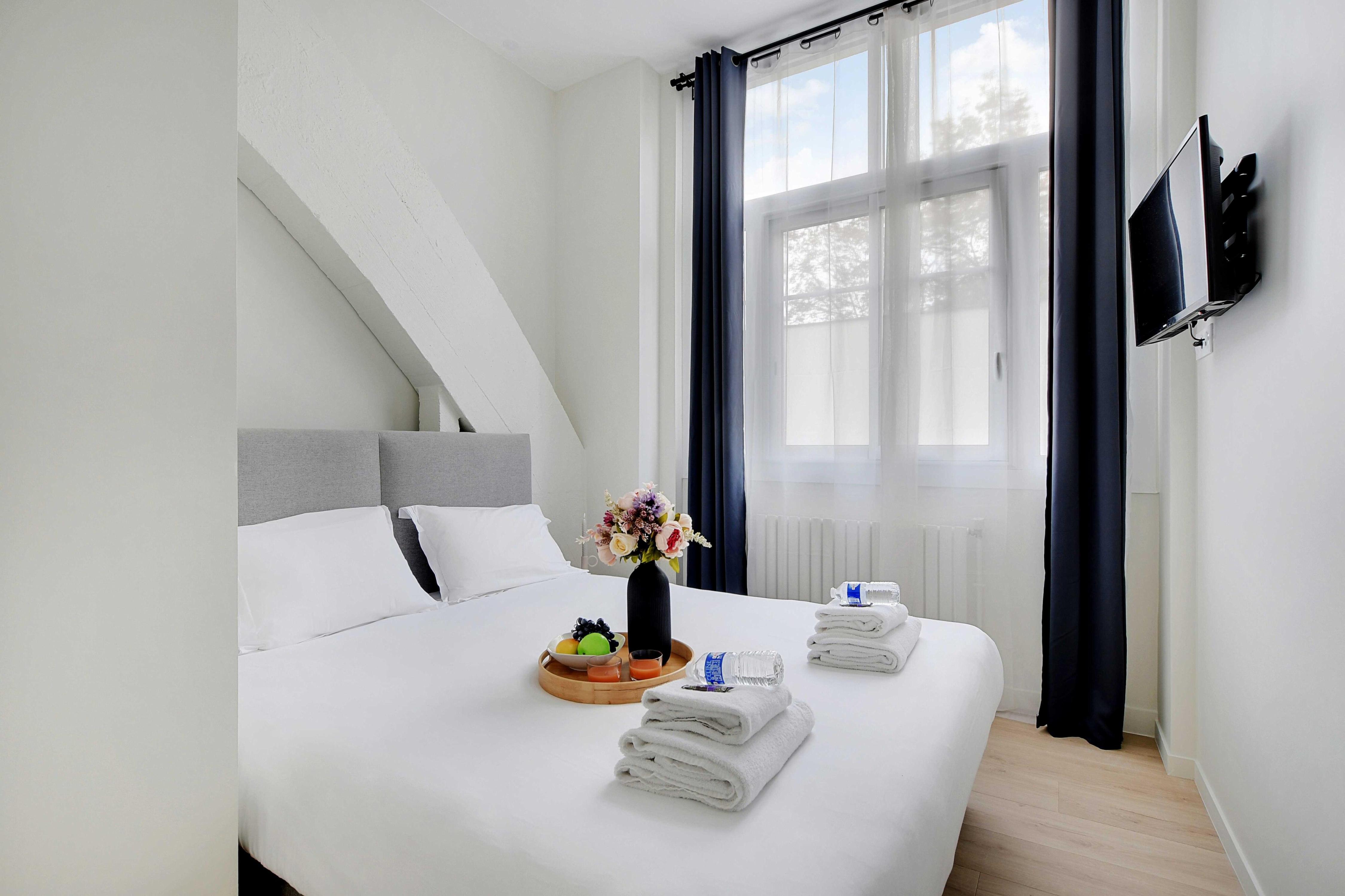 Luxurious apartment - 2BR/6P - Javel/Tour Eiffel - Tap to explore photos