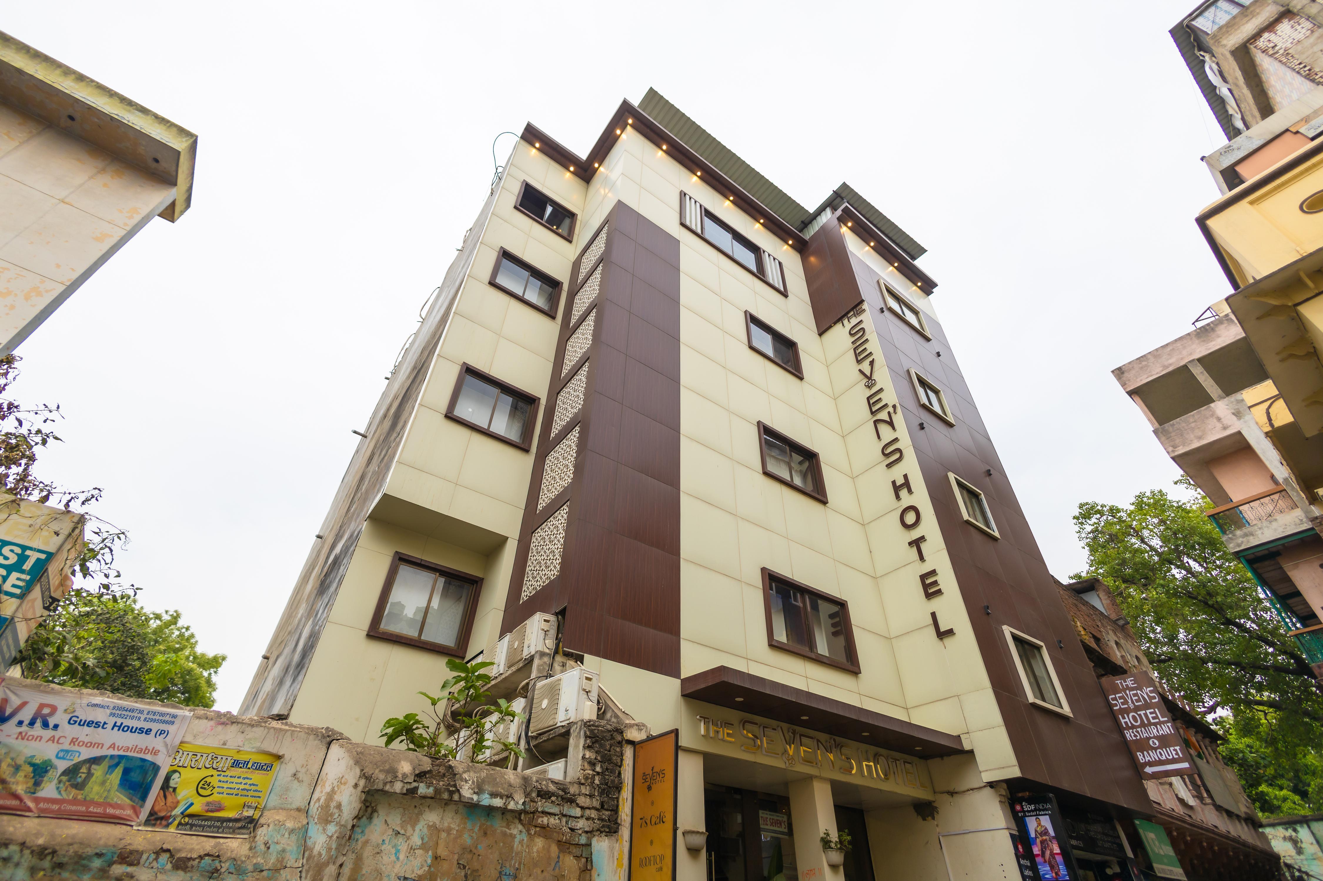 The Sevens Hotel - 200 M from Assi Ghat