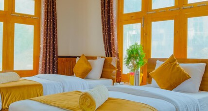 Sakti Eco Homestay Room Type - Bedroom with Monastery View