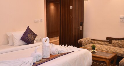 Hotel Sarnath International Room Type - Premium Rooms