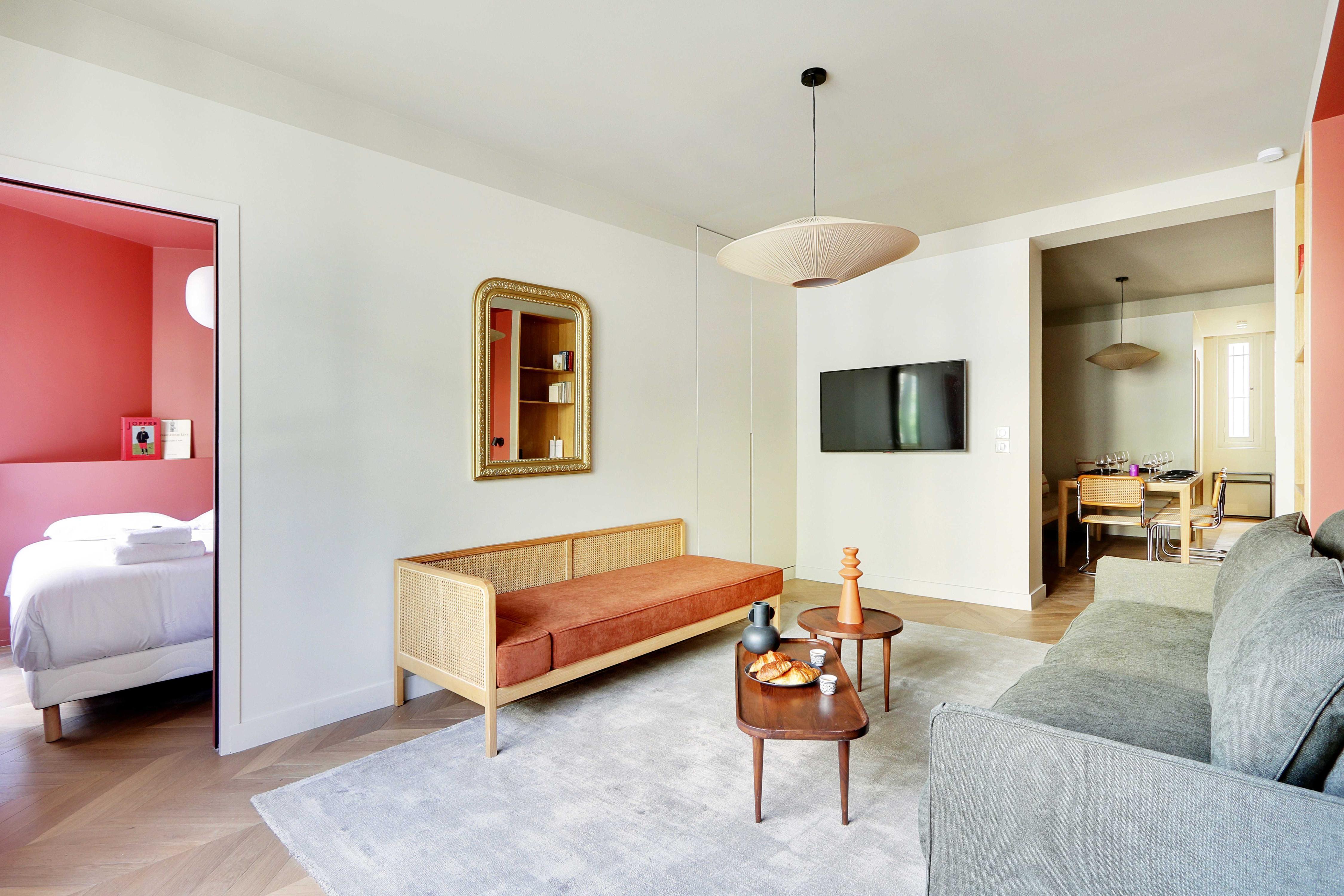 Classy appartement - Montmartre - Tap to explore photos