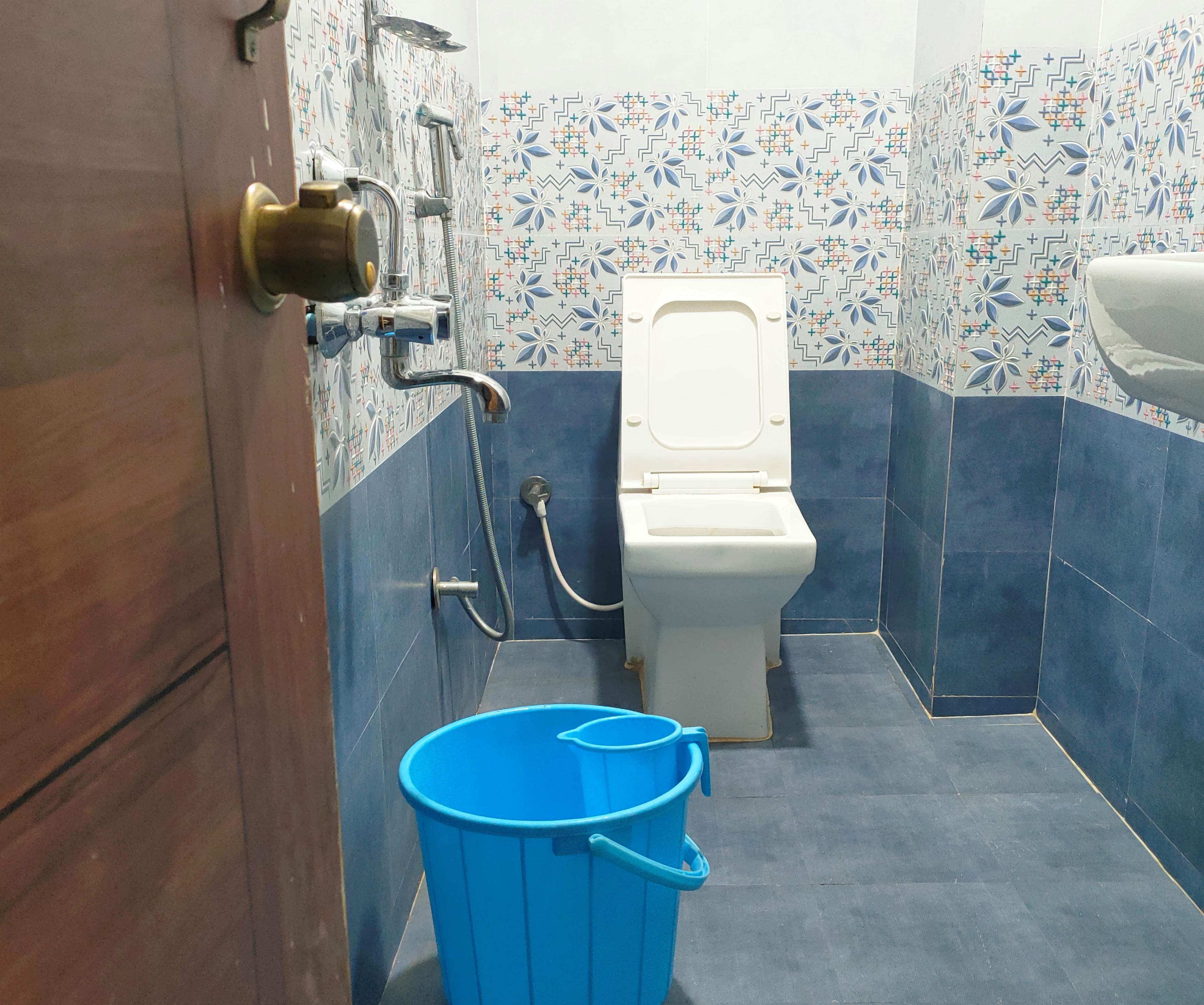 Hotel New Maruthi Residency inn - Tap to explore photos