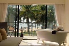 The Postcard on the Arabian Sea, Karnataka