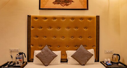Flying Sparrow Riverside Resort Room Type - Super Deluxe Room with Balcony