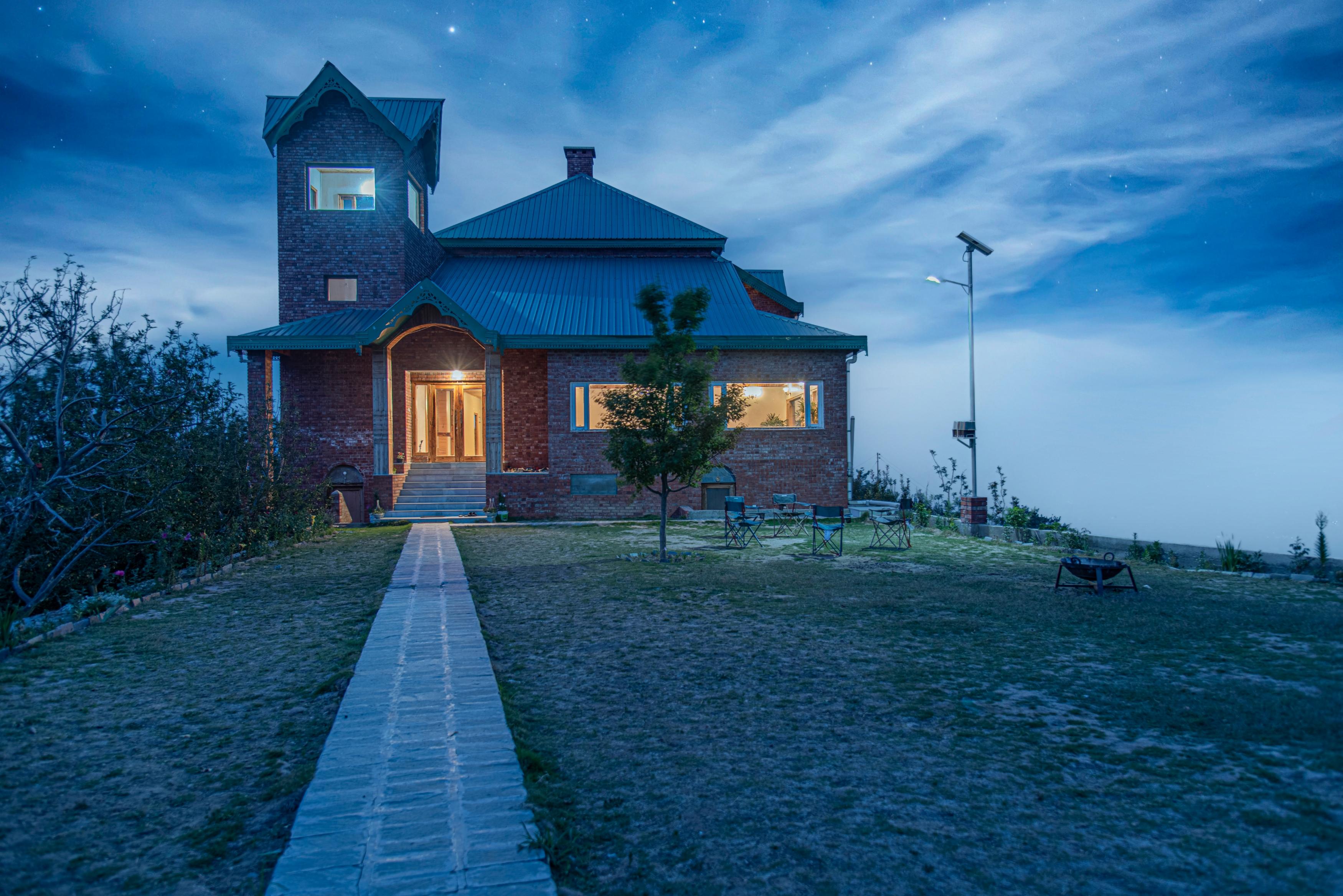 Bhramara Orchard Retreat Hotel Jubbal - Reviews, Photos & Offer