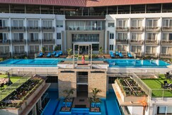 The Cliff by Zuper, Panchgani