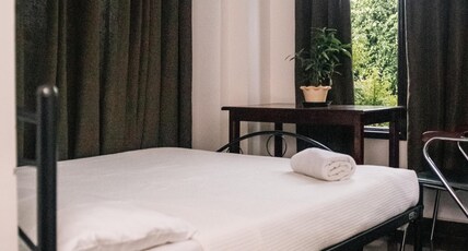 AKIM Home stays Room Type - Queen sized Bed