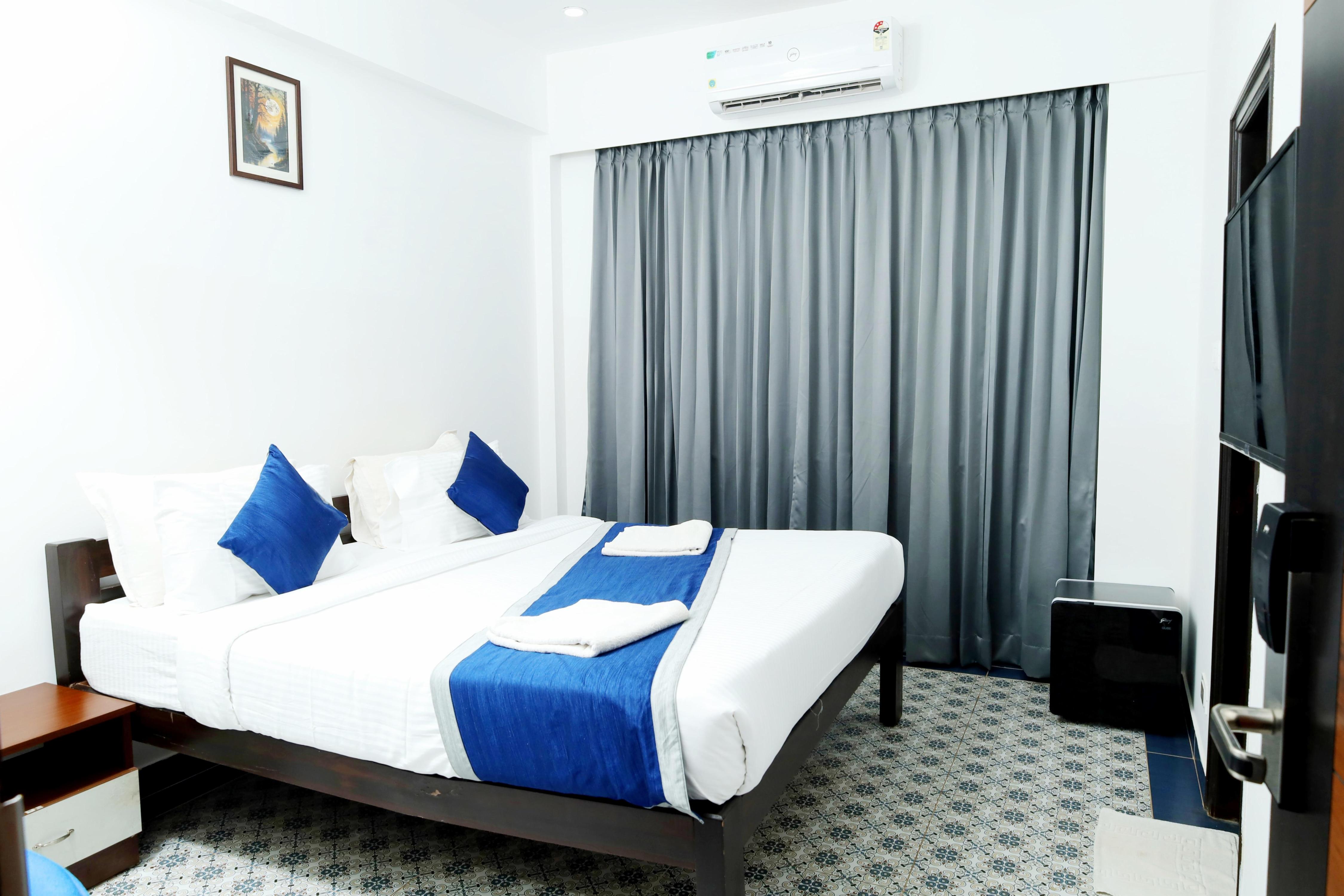 Felix Inn - Manyata Tech Park Room Type - Deluxe King Room Felix Inn - Manyata Tech Park Room Type - Deluxe King Room