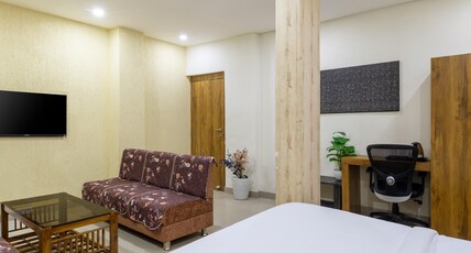 Hotel ARRAJ Room Type - Super Deluxe Room Hotel ARRAJ Room Type - Super Deluxe Room