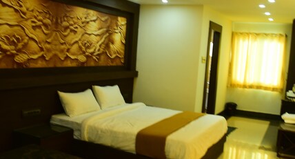 Vaishnavi Residency Tiptur Room Type - Delux Rooms
