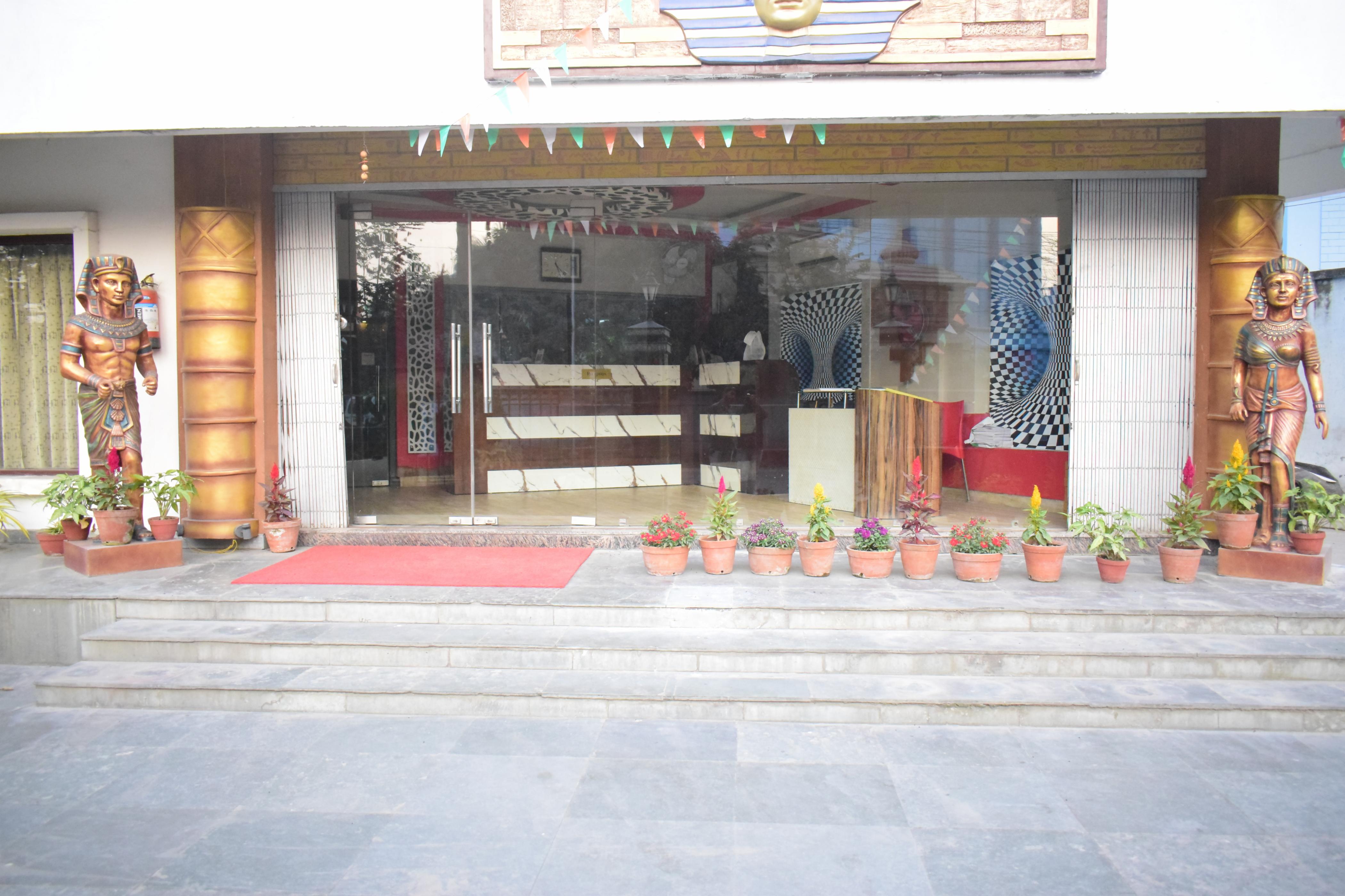 Main gallery