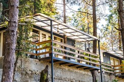The Woodpecker Cottage at Skydrift