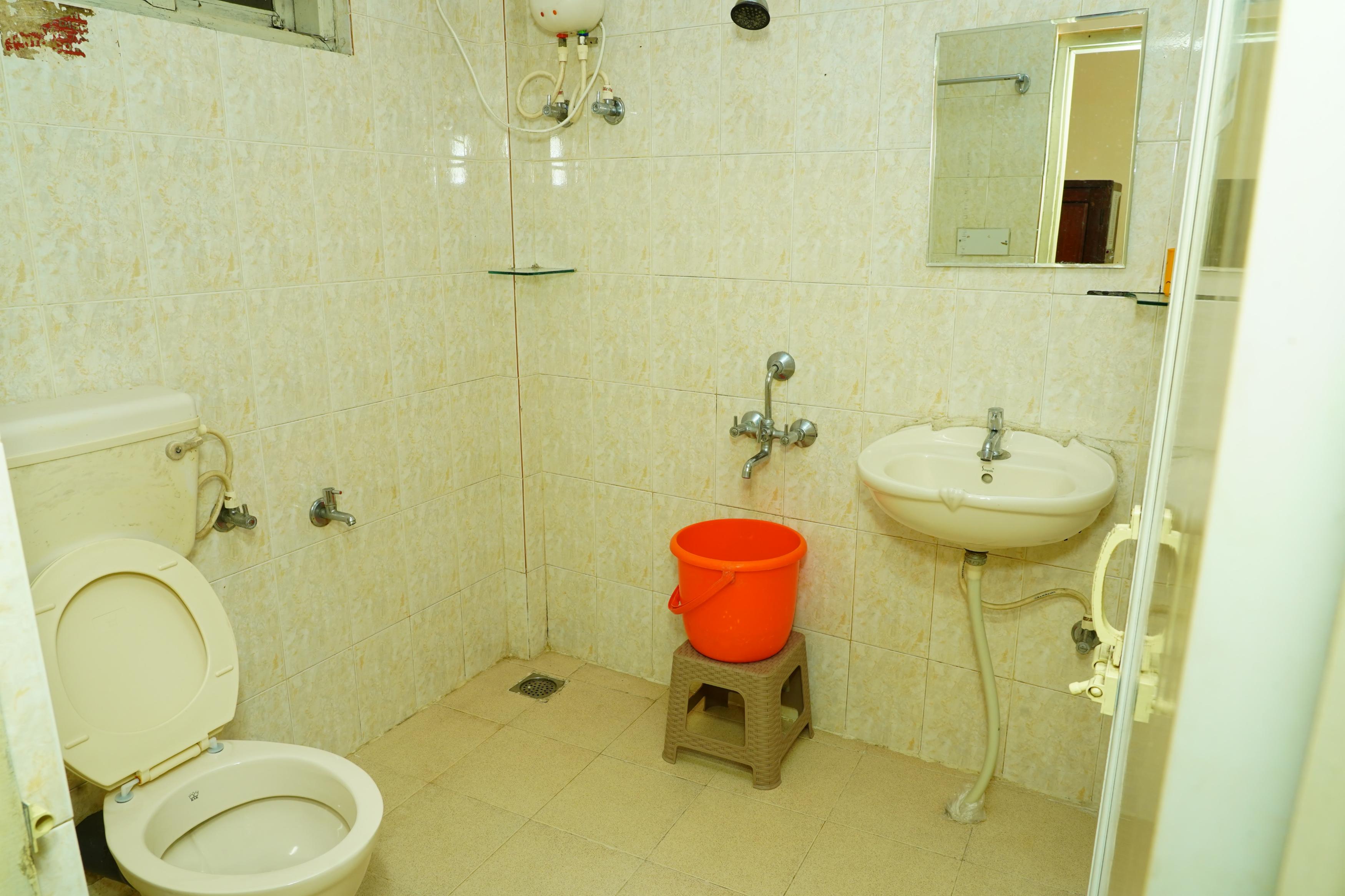 Holidayincoorg Brick Lane - Tap to explore photos