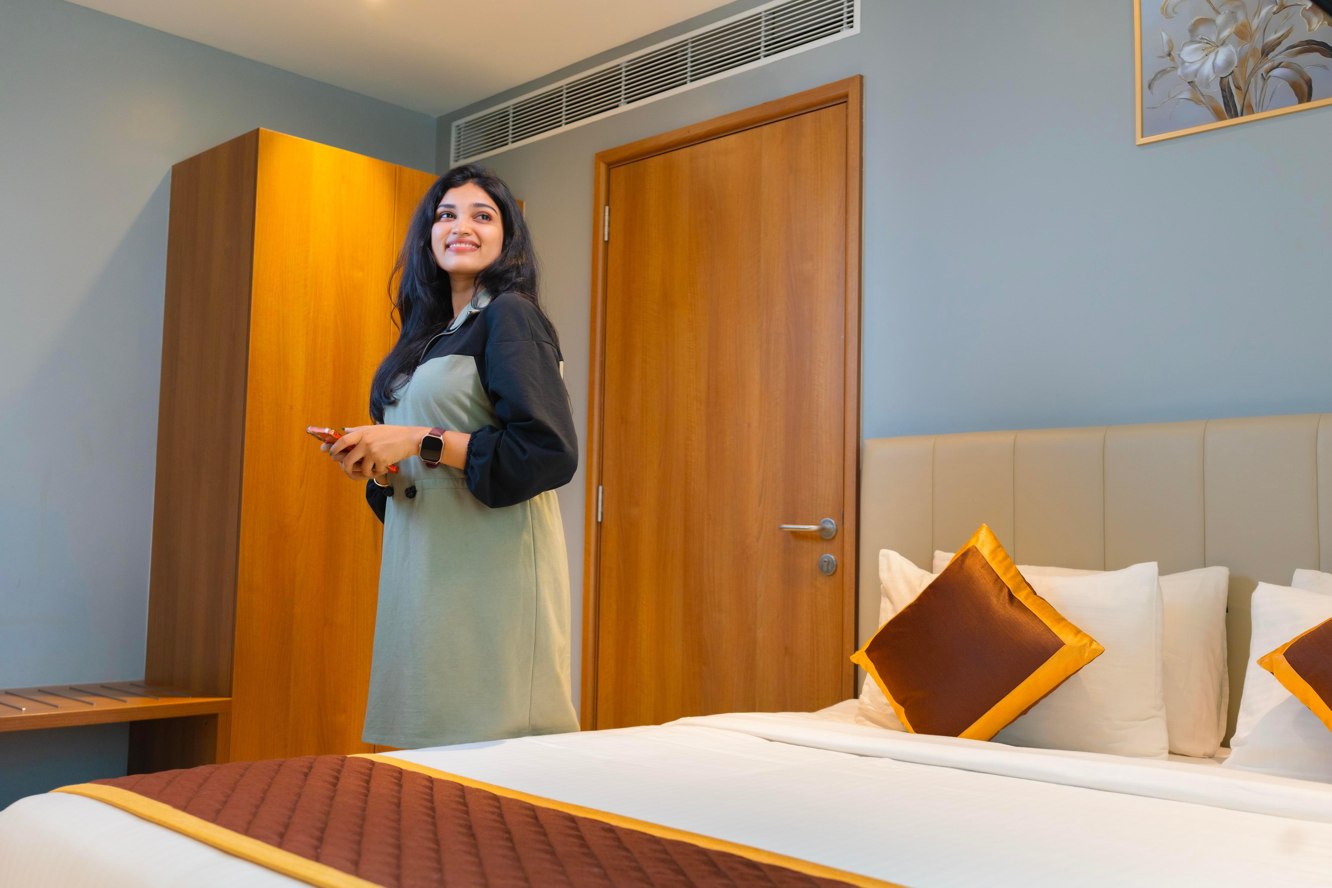 Hotel Grand Alleppey By Hawk Hospitality - Tap to explore photos