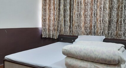 Maa Ganga Guest House Room Type - Room no. 01