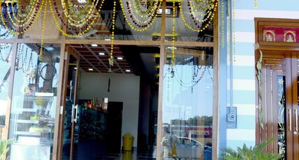 Arora Hotel And Restaurant Room Type - Deluxe